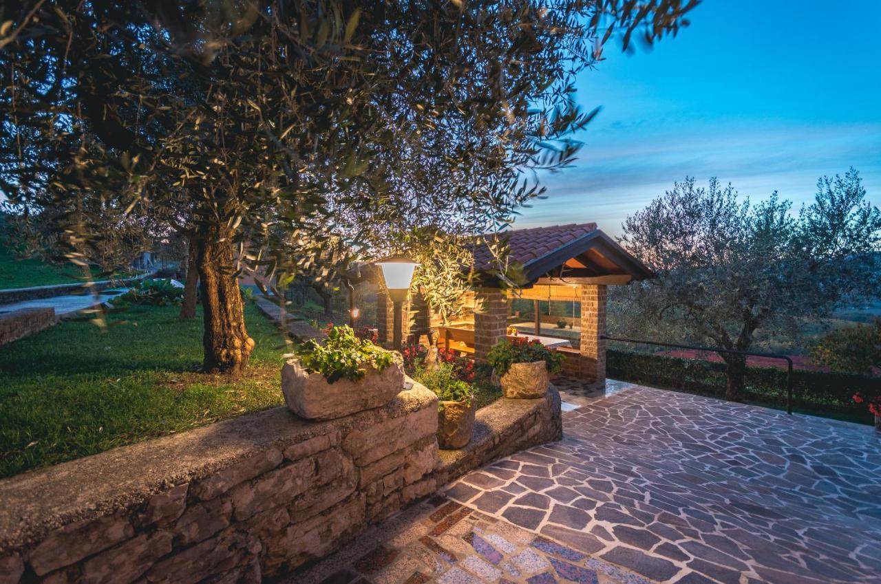 Guest House Nena Motovun Luaran gambar