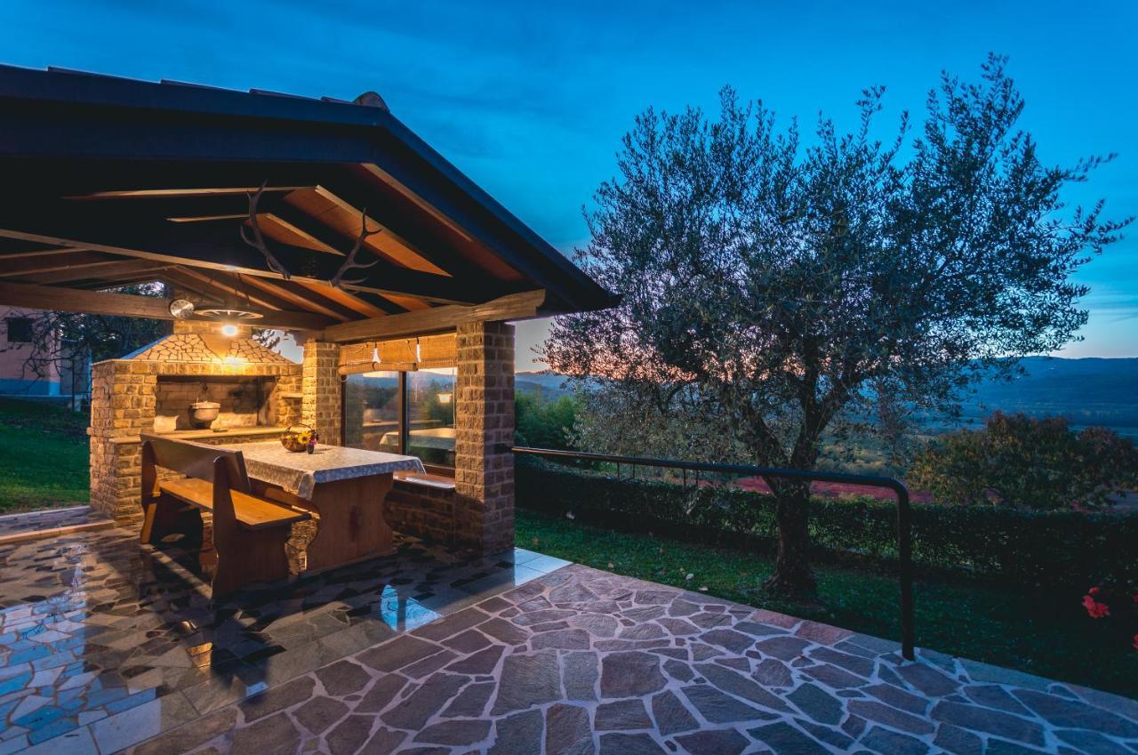 Guest House Nena Motovun Luaran gambar
