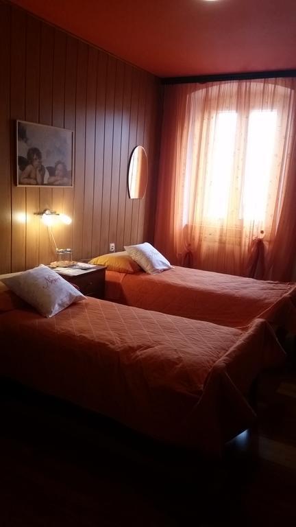 Guest House Nena Motovun Luaran gambar